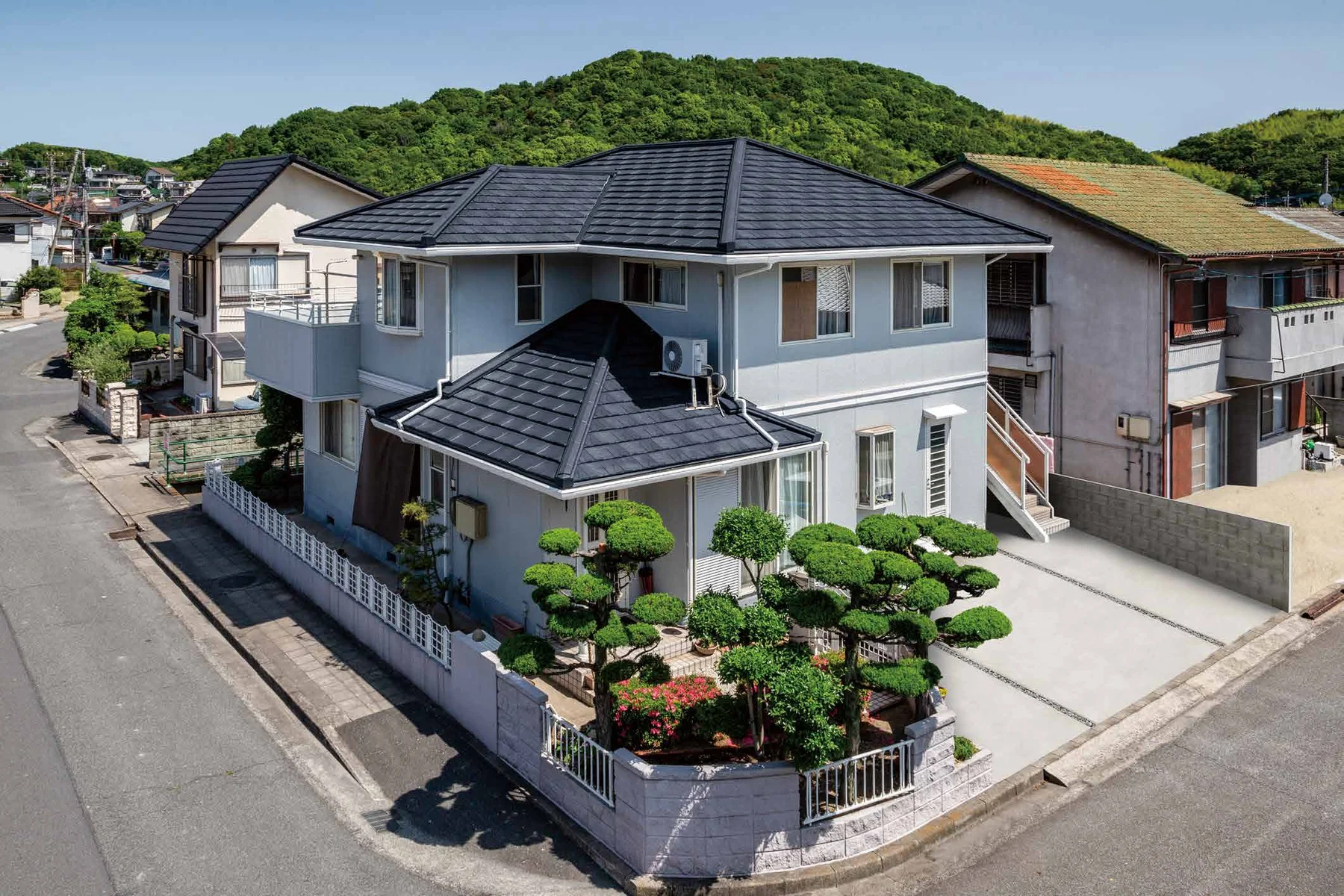 세라믹 지붕 주택